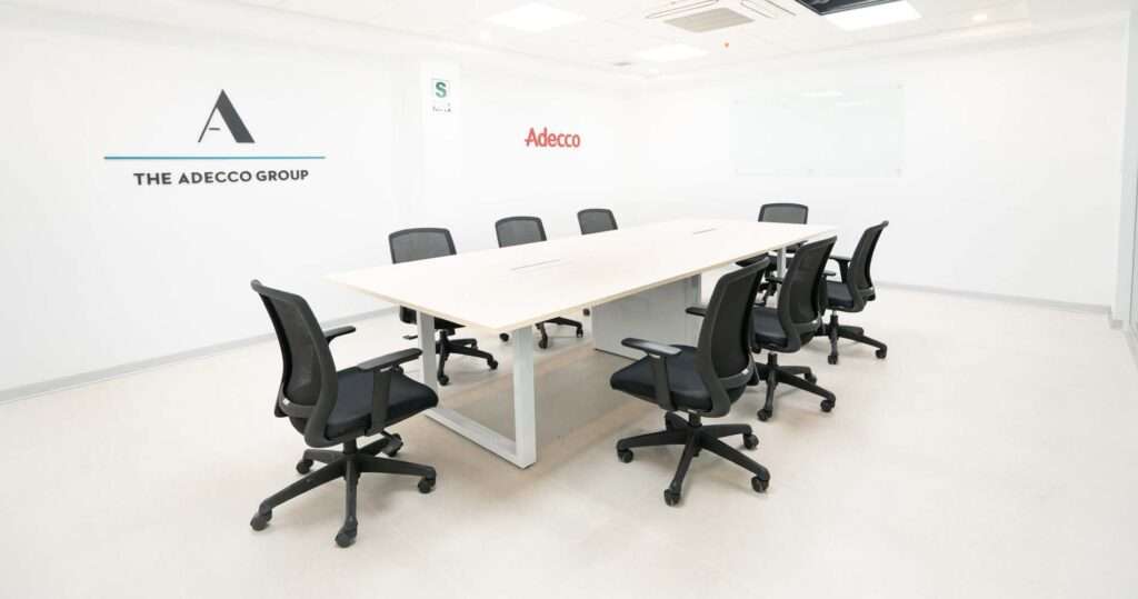 adecco - mesas de reuniones abaco