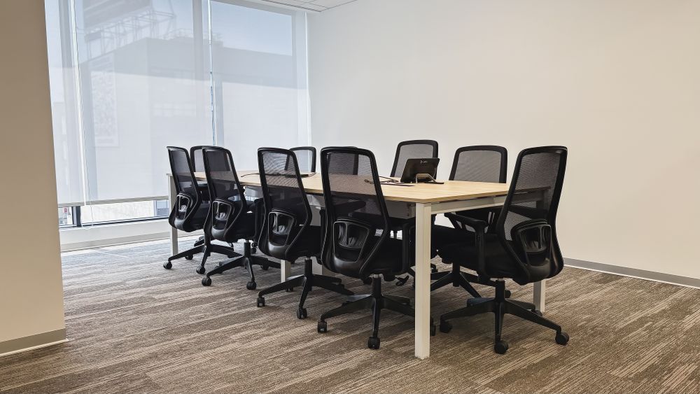 Proyecto Herbalife - mesas de reuniones quadra en oficinas