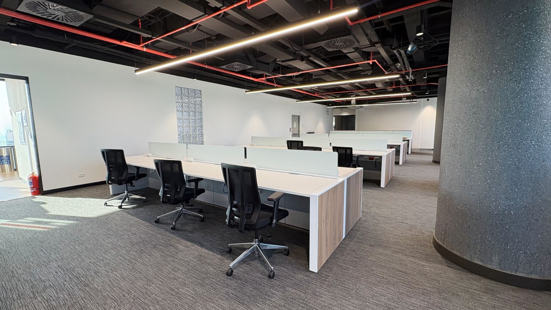 Proyecto Scotiabank - estaciones de trabajo personalizadas por VISSO